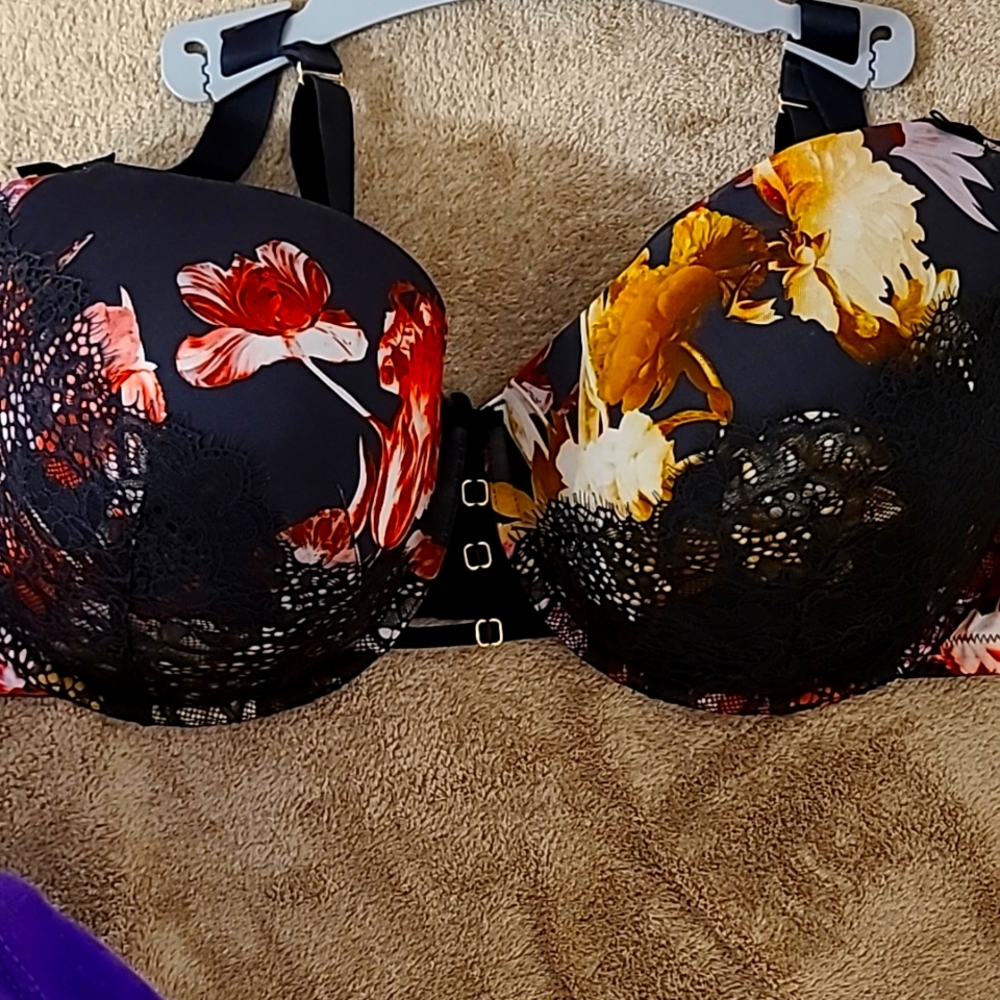 Bra & 2 briefs